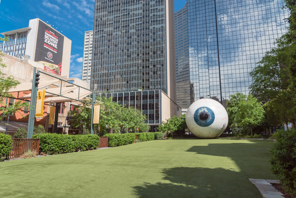 Realistically rendered fiberglass sculpture Giant Eyeball in downtown Dallas, Texas